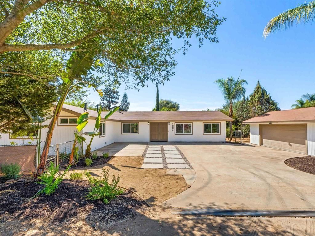 1004 Santa Margarita Drive, Fallbrook