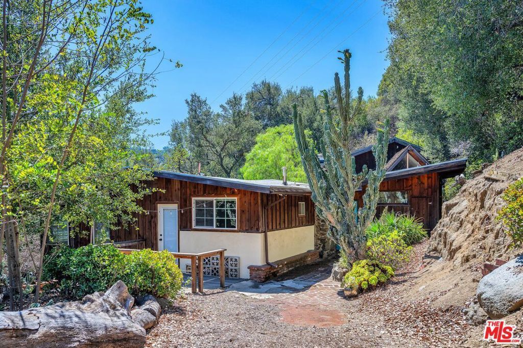 2519 Horse Shoe Canyon Road, Los Angeles