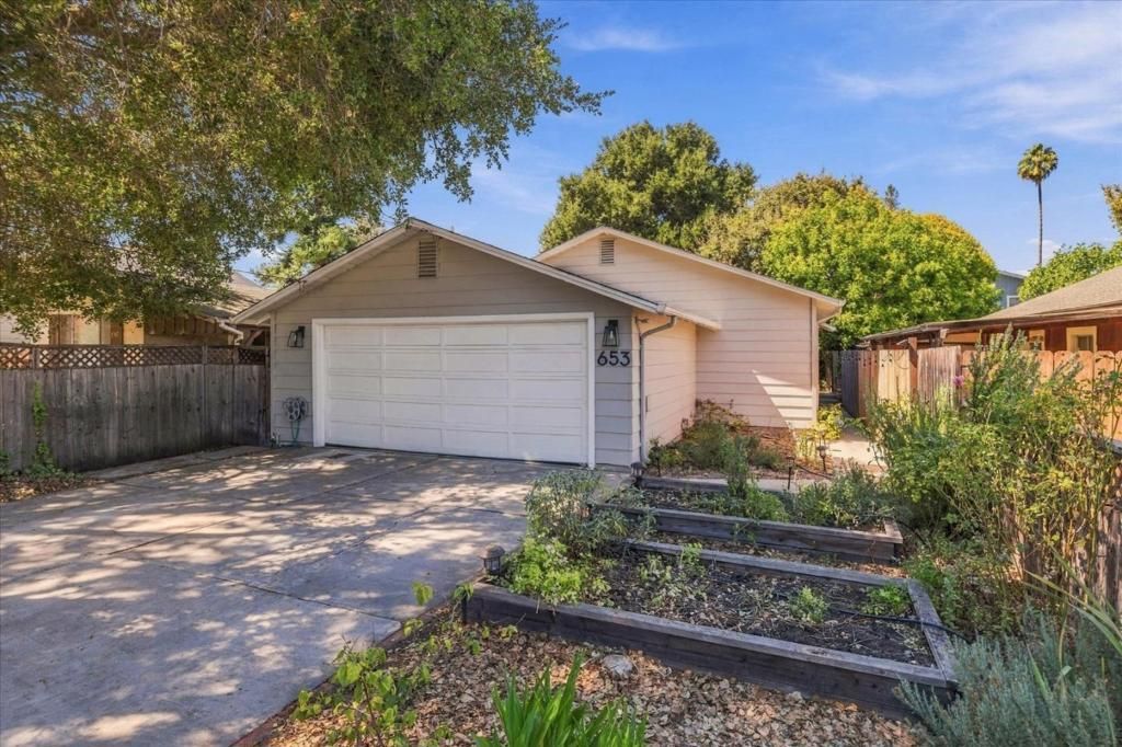 653 San Benito Avenue, Menlo Park