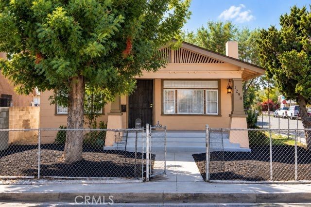 1298 Acacia, San Bernardino