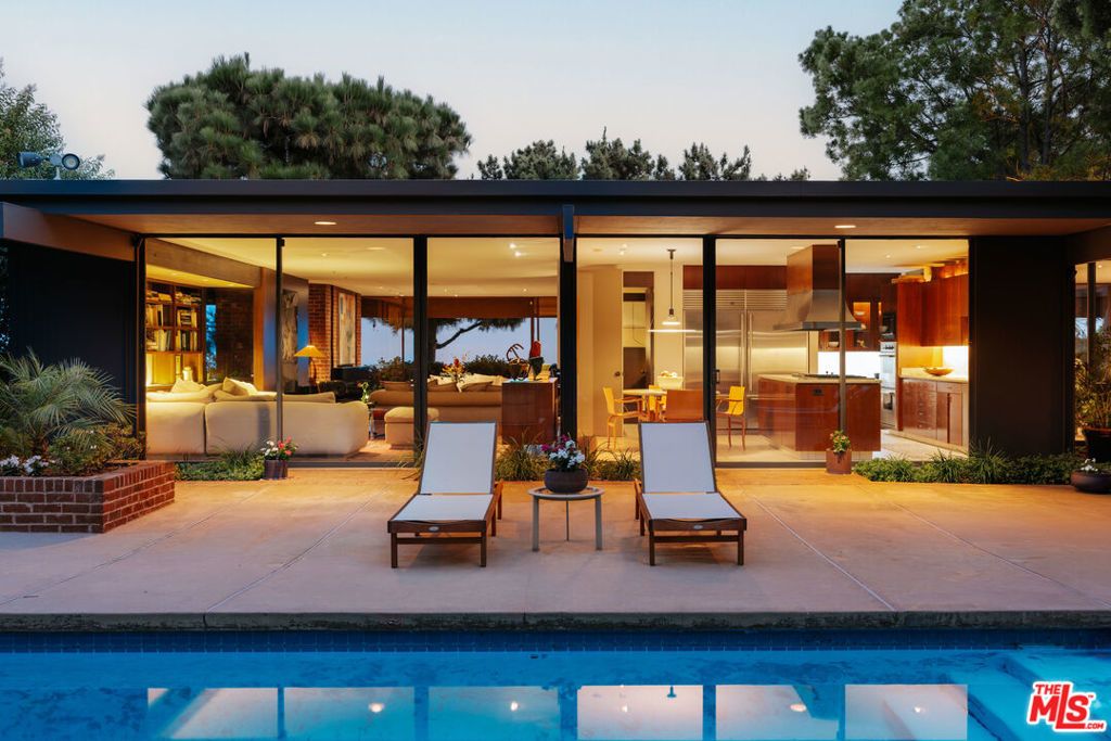 9225 Nightingale Drive, Los Angeles