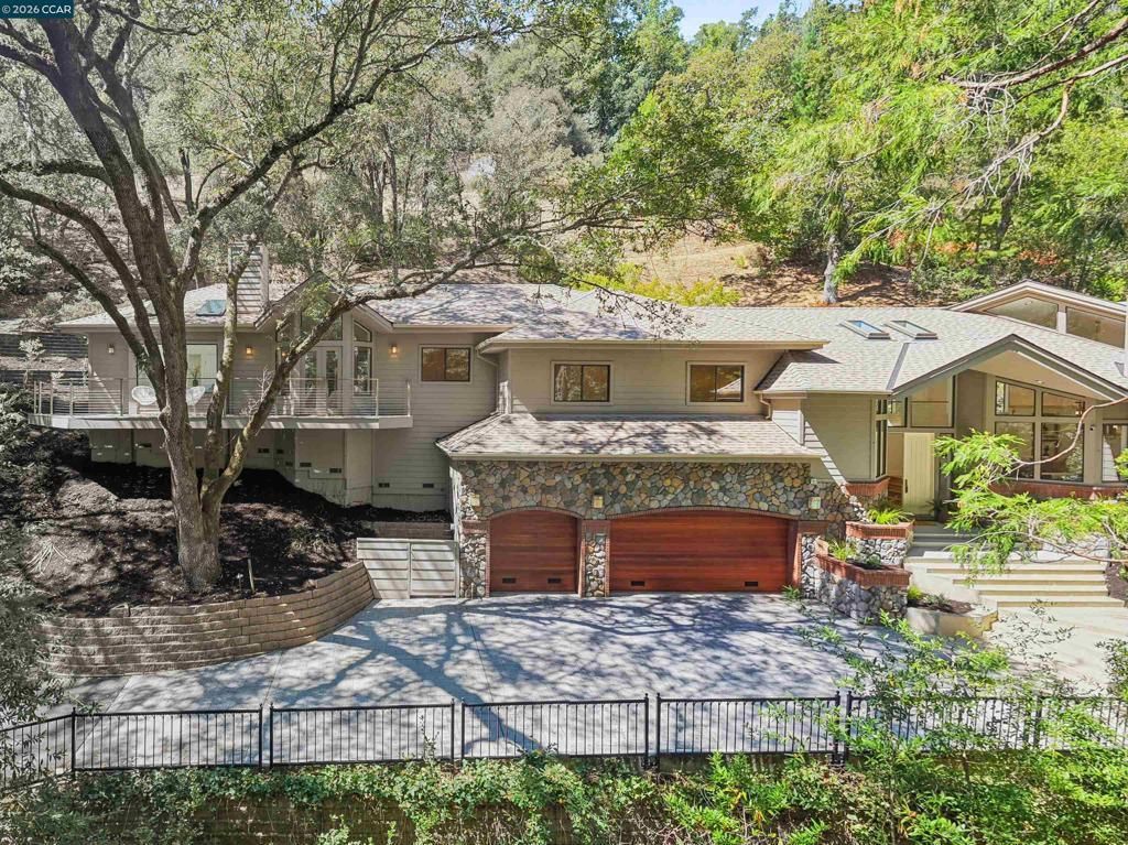 11 Redwood Cir, Lafayette