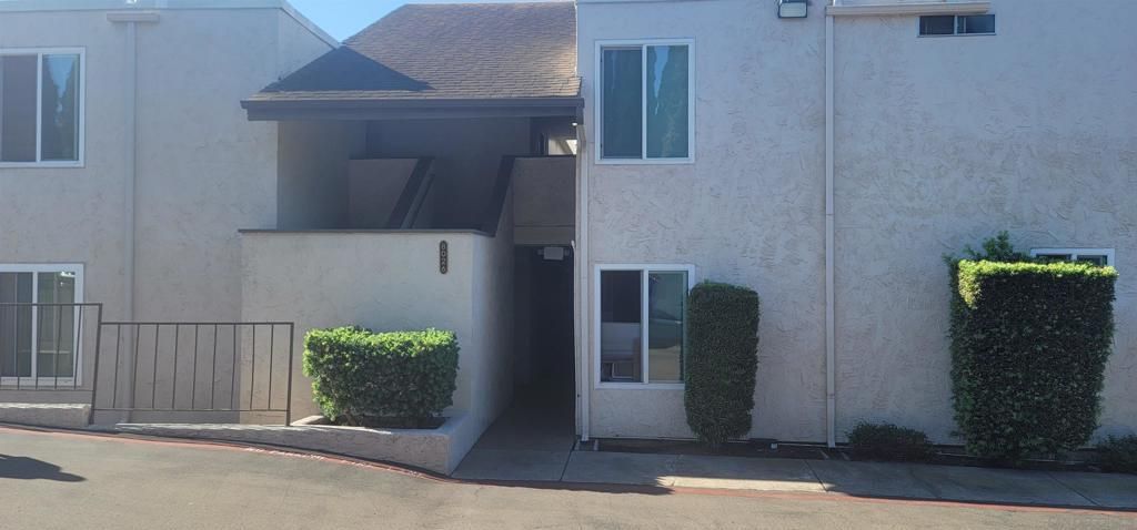 8026 Linda Vista # 1c, San Diego