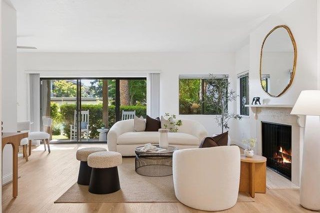 1286 Woodside Road, Redwood City