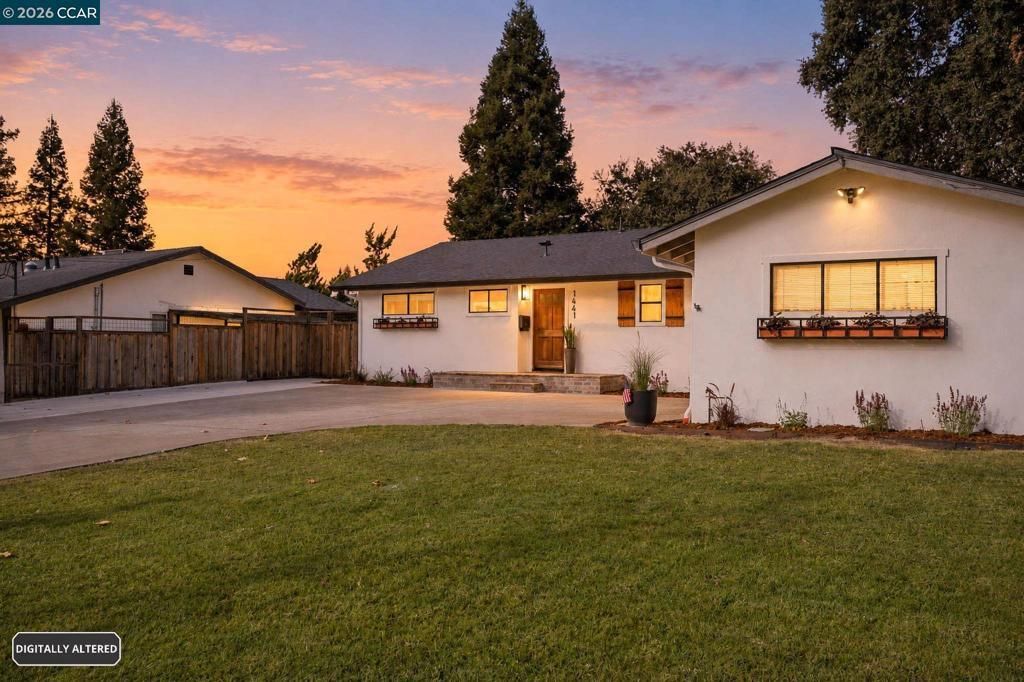 1441 Center Ave, Martinez