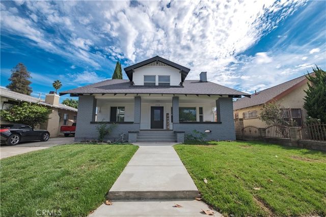 1758 W 41st, Los Angeles