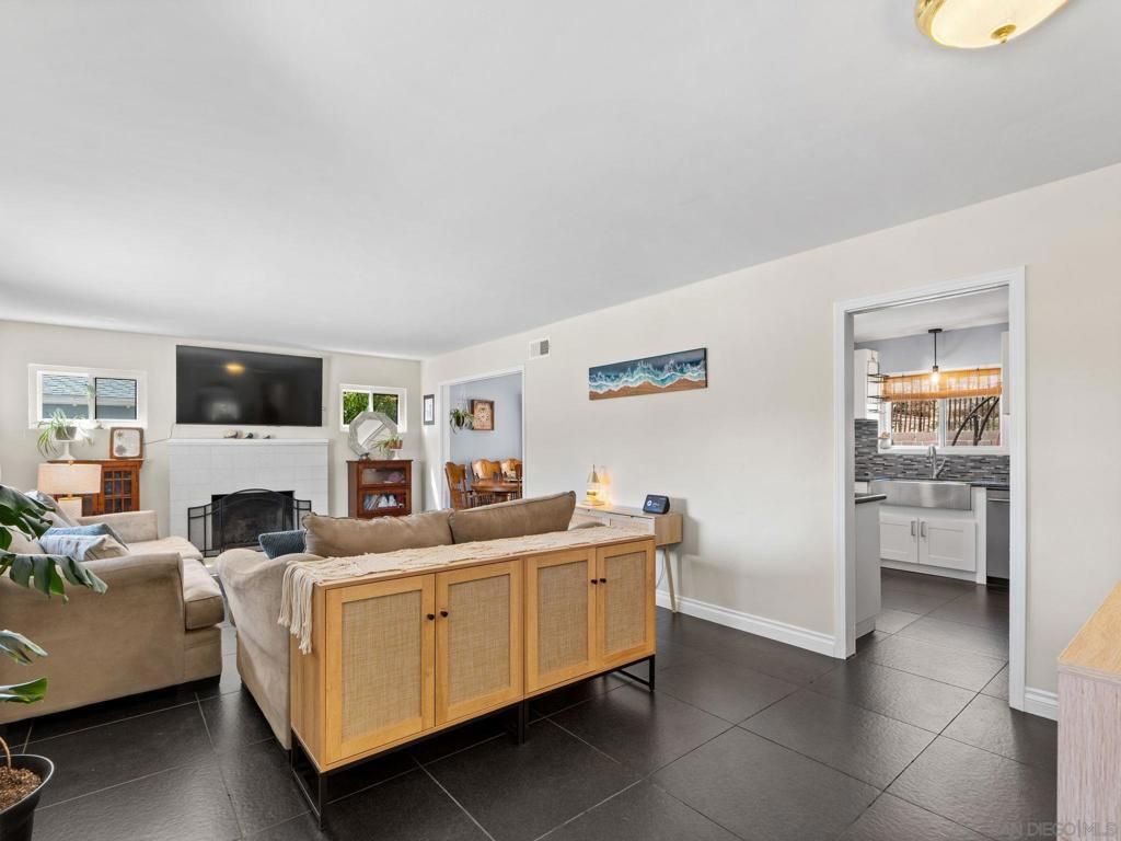 1482 El Prado, Lemon Grove