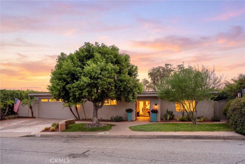 2621 N Mountain, Claremont