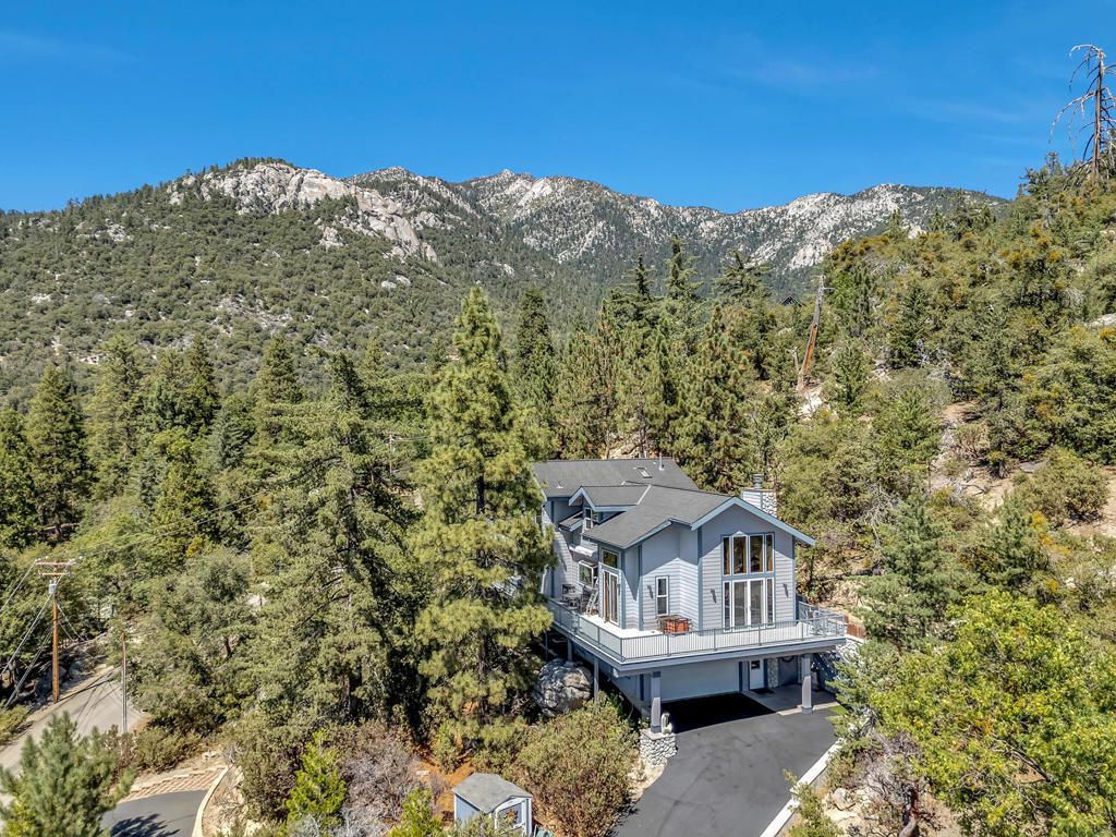 25126 Cougar Road, Idyllwild