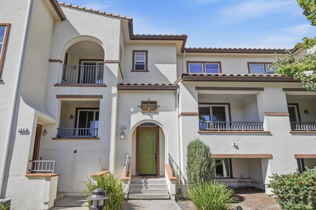 176 Paso Olmo Terrace, Fremont