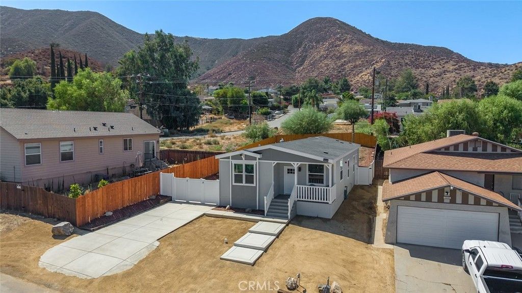 33239 Adelfa, Lake Elsinore