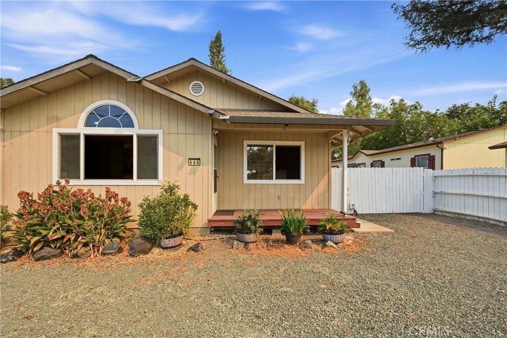 668 1st Street, Upper Lake