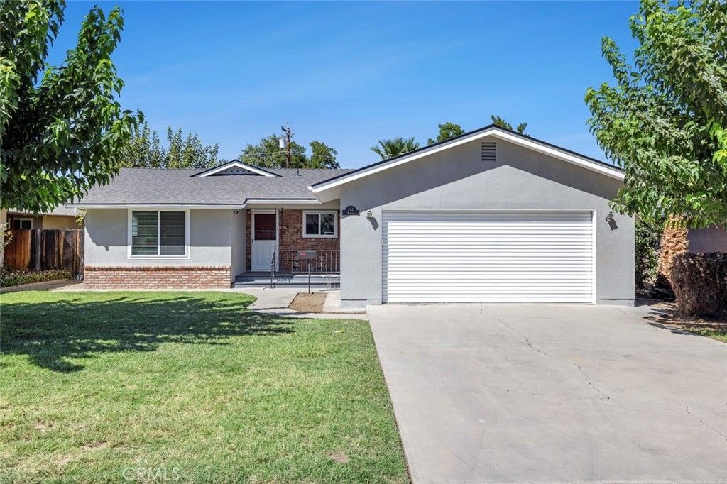 212 Harvard Avenue, Coalinga