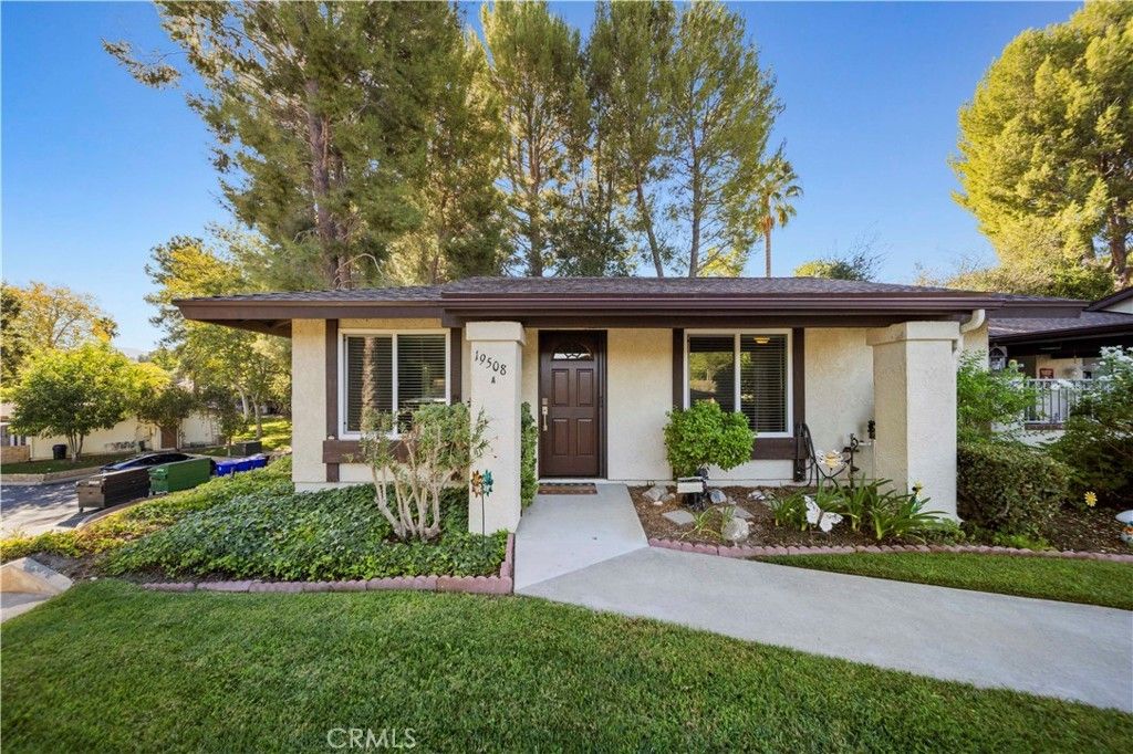 19508 Avenue Of The Oaks, Newhall