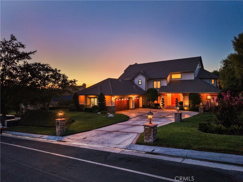 15505 Live Oak Springs Canyon, Canyon Country