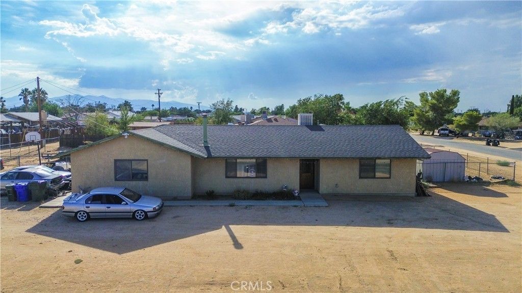 11746 Mohawk Road, Apple Valley