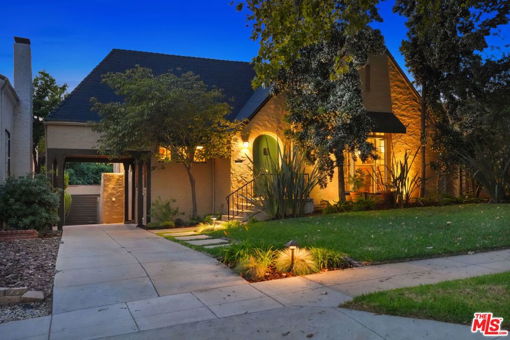 1611 Ard Eevin Avenue, Glendale