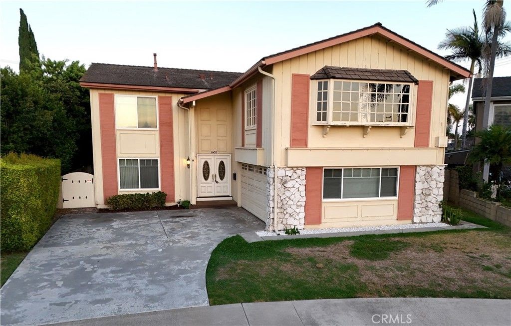 16452 Whittier Lane, Huntington Beach
