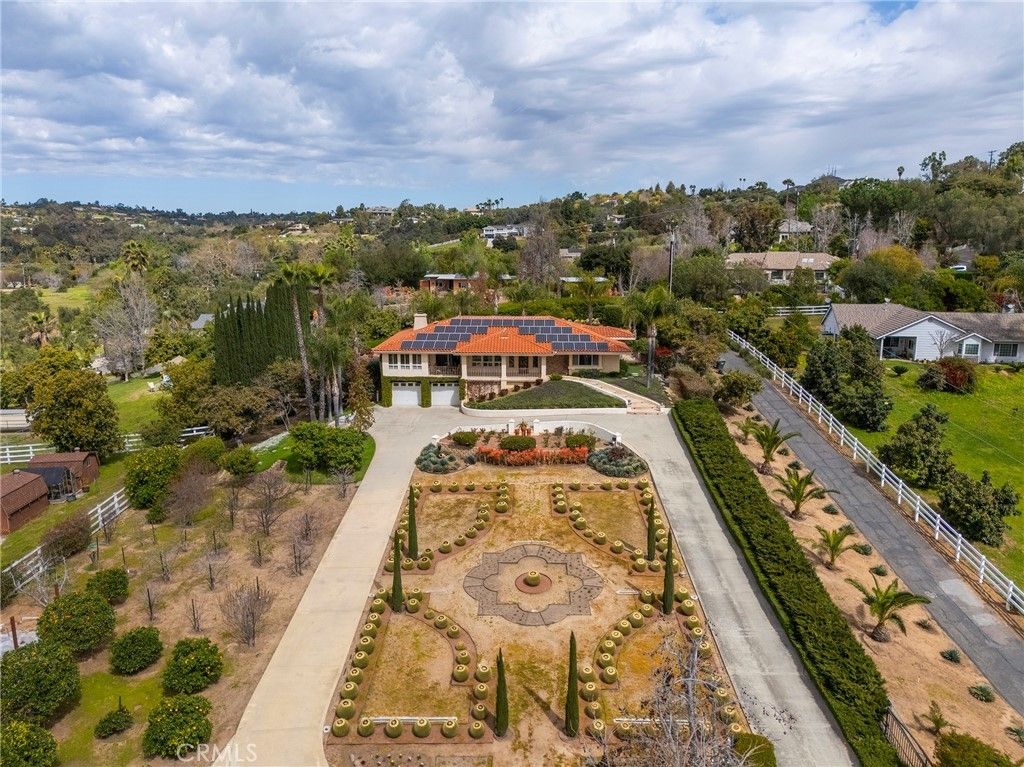 2740 Los Alisos Drive, Fallbrook