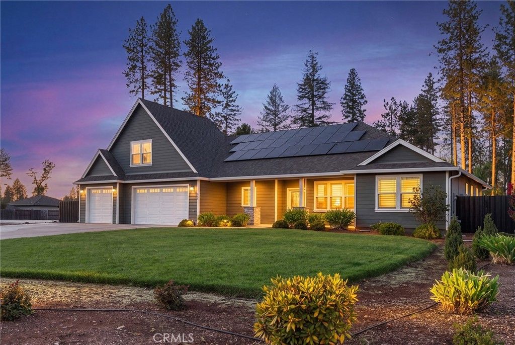 1535 Elliott, Paradise