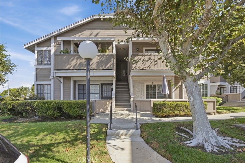 1505 S Raitt Street # 97, Santa Ana