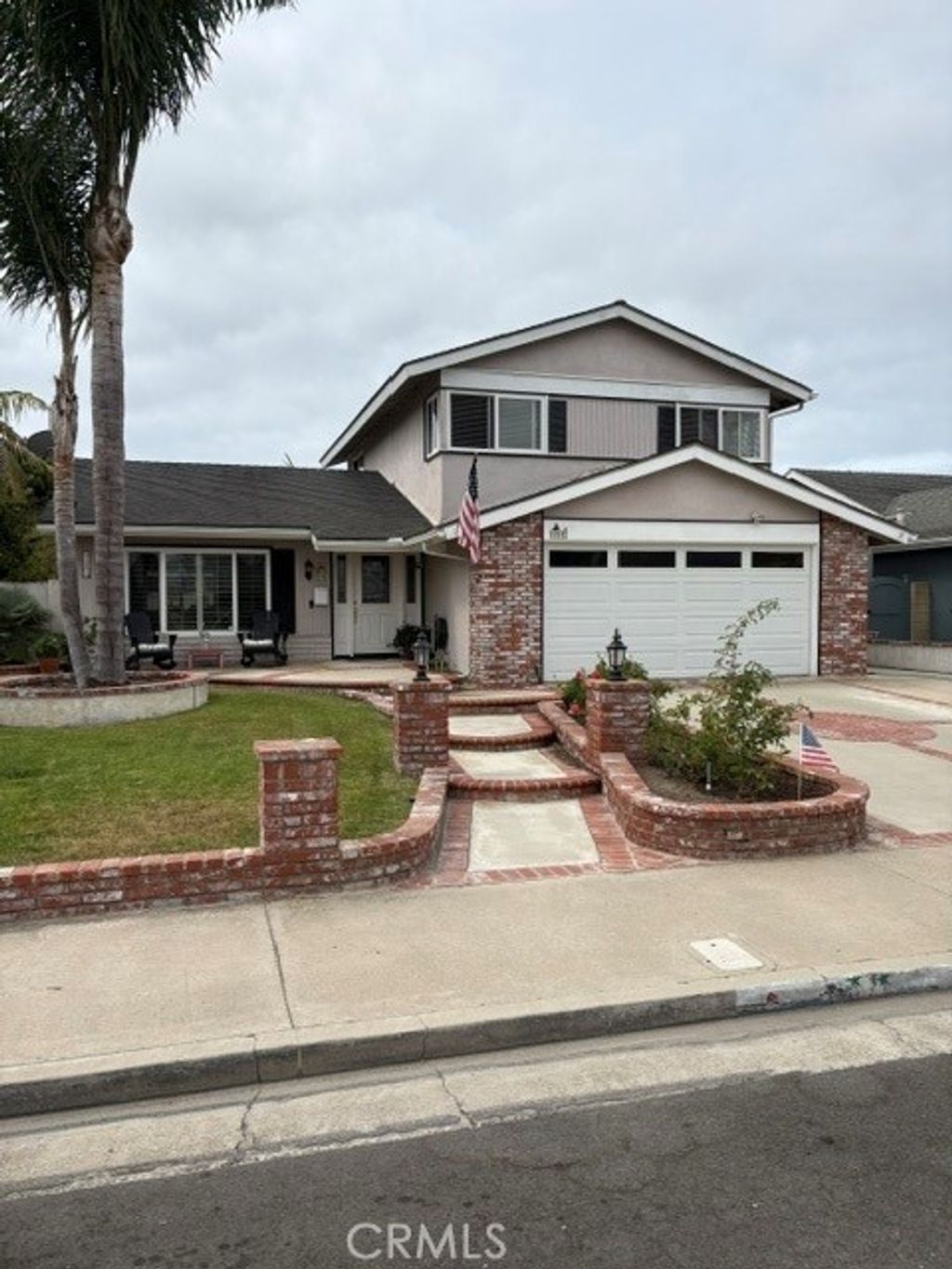 10142 Cliff Drive, Huntington Beach