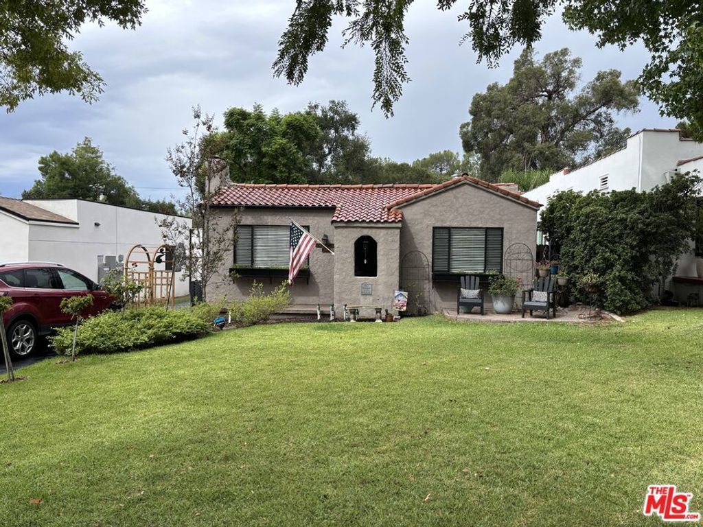 1431 N Hill Avenue, Pasadena