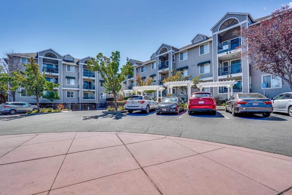 1982 W Bayshore Road # 224, East Palo Alto
