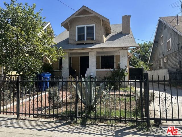 1666 Roosevelt Avenue, Los Angeles