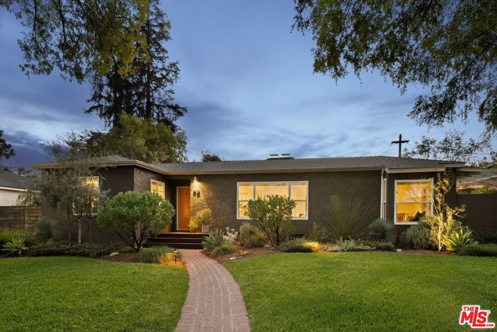 93 S Daisy Avenue, Pasadena