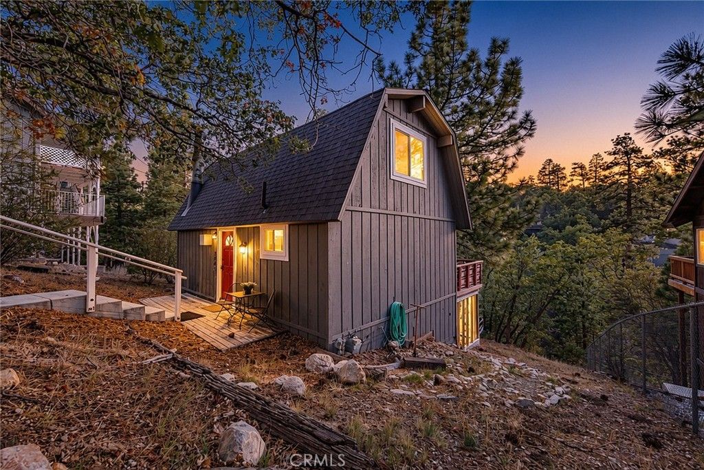 594 Villa Grove, Big Bear City