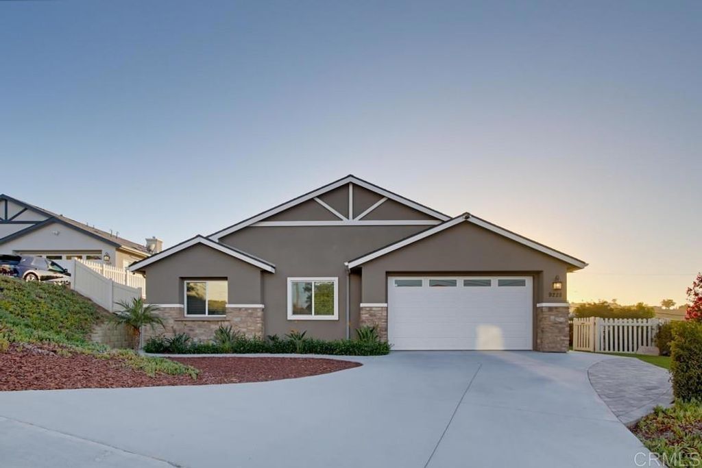 9228 Rickie Road, Lakeside
