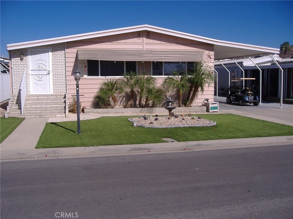 26060 Queen Palm, Homeland