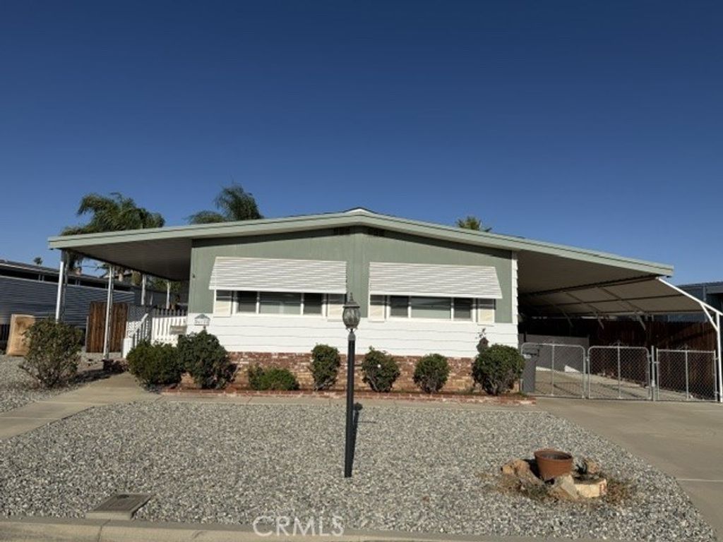 26128 Fountain Palm Drive, Homeland