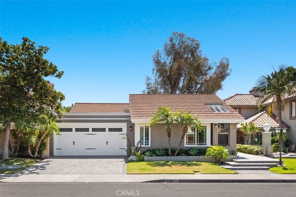 22071 Teresa, Mission Viejo