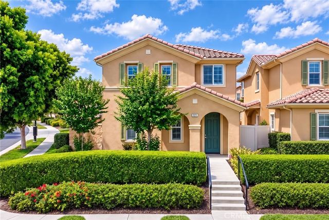 7271 Enclave Dr, Eastvale