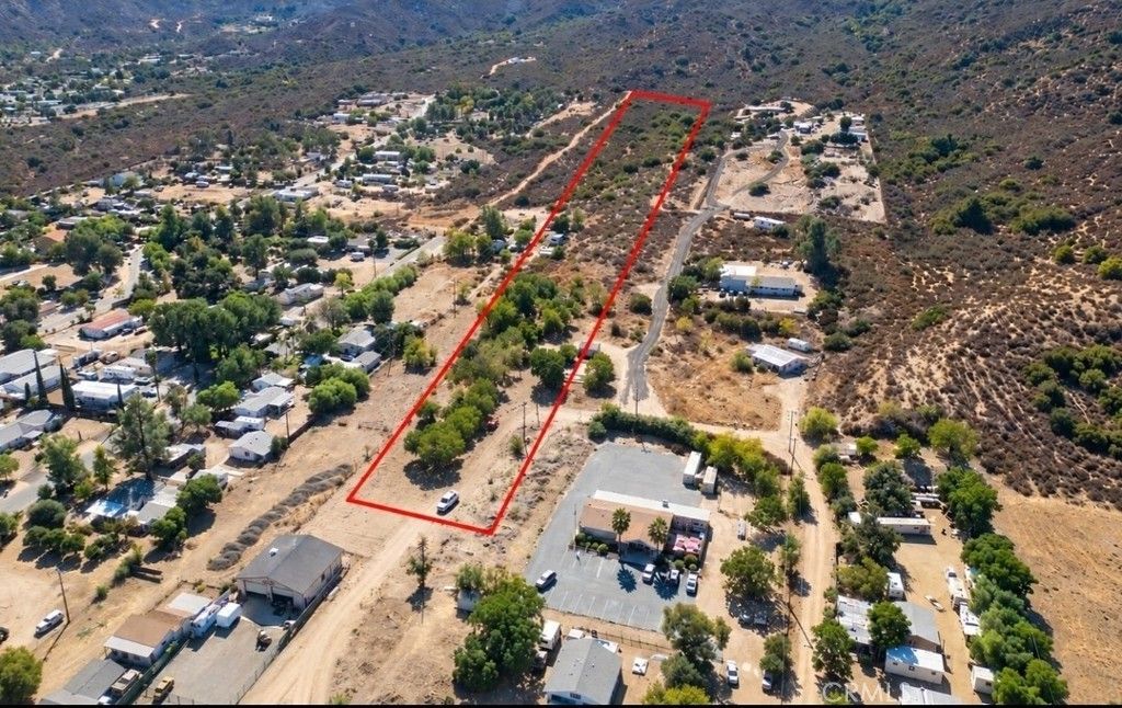 18921 Grand, Lake Elsinore