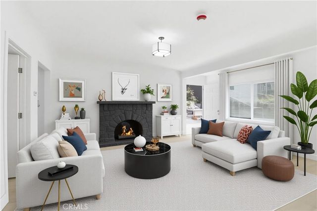 525 Clifton, Los Angeles