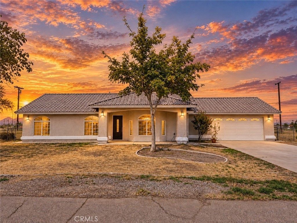 10968 Nambe, Apple Valley