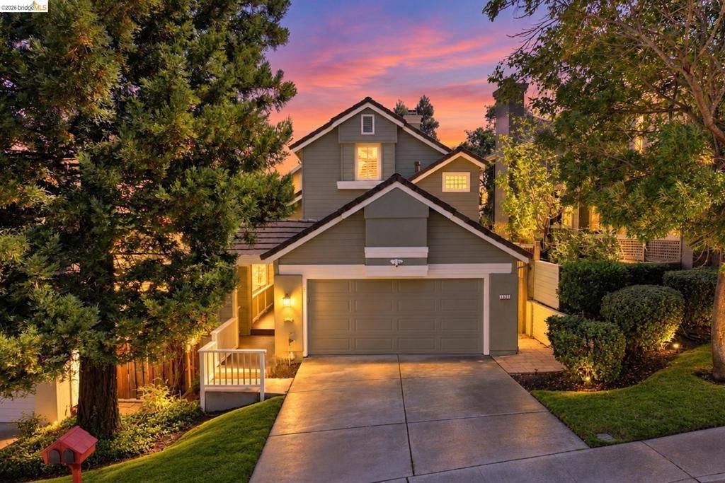 1637 N Clear Creek Place, Danville