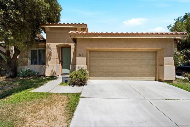 120 Estancia Way, Hemet