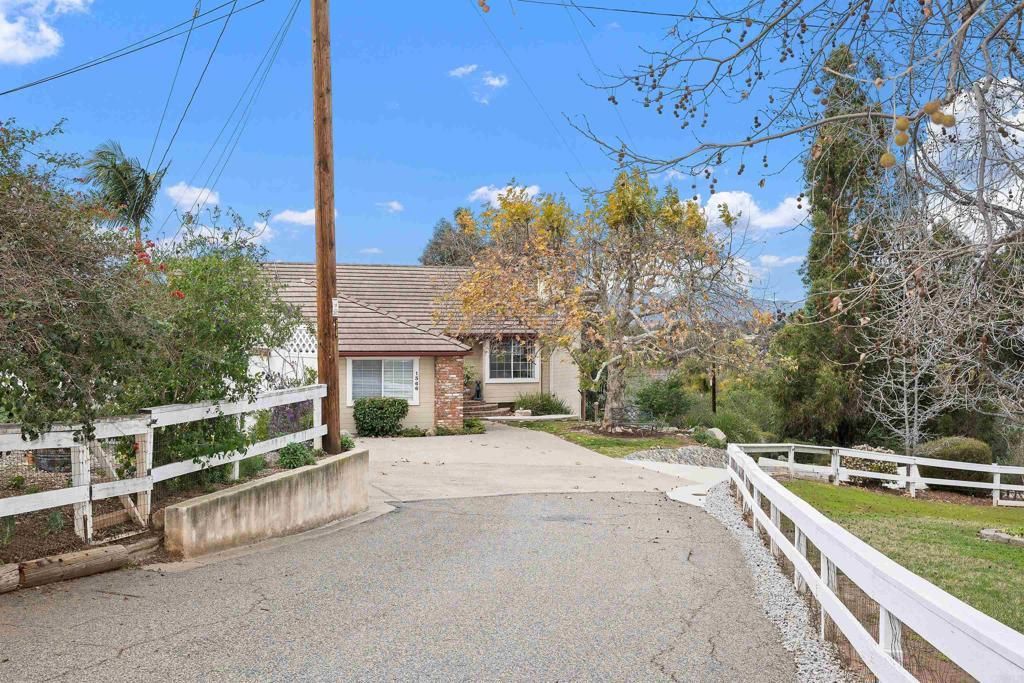 1366 Via Feliz, Fallbrook