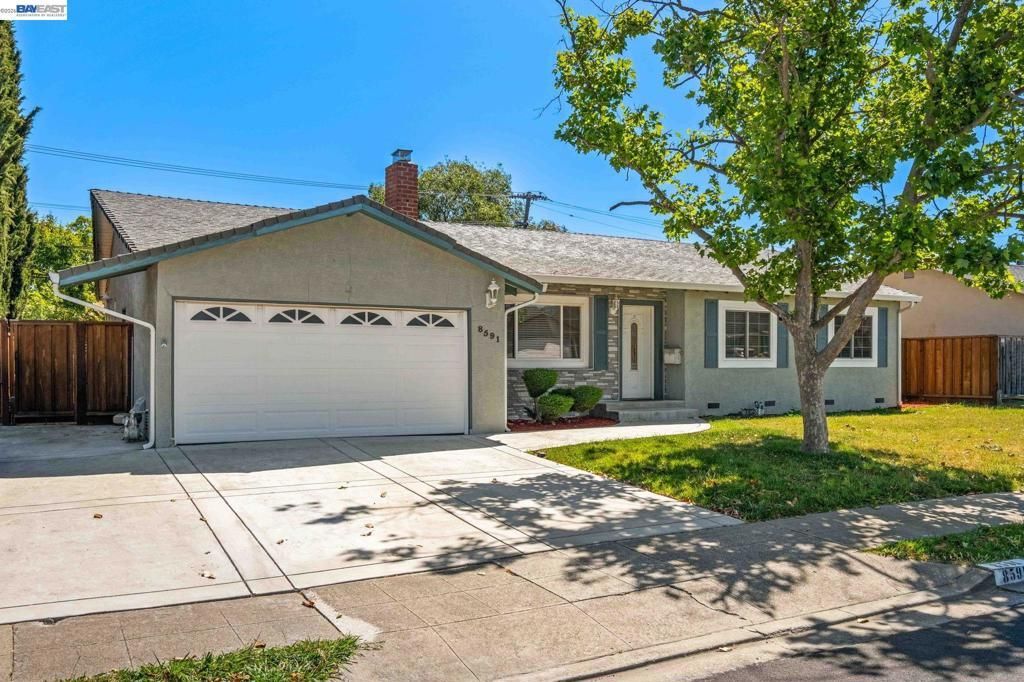 8591 Beverly Ln, Dublin
