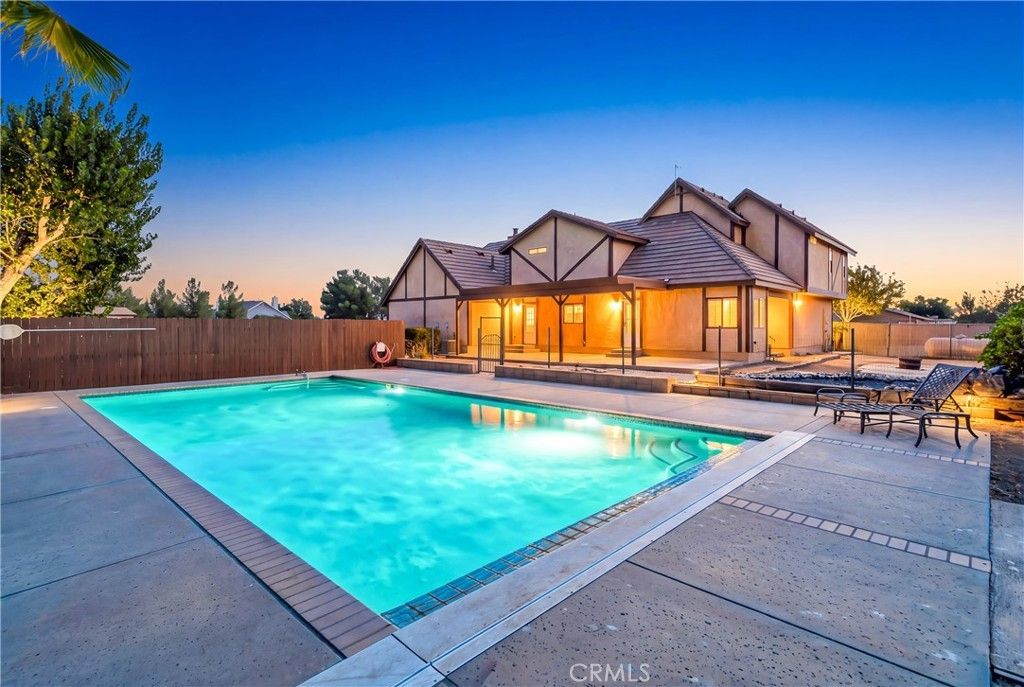 7523 W Avenue A, Rosamond