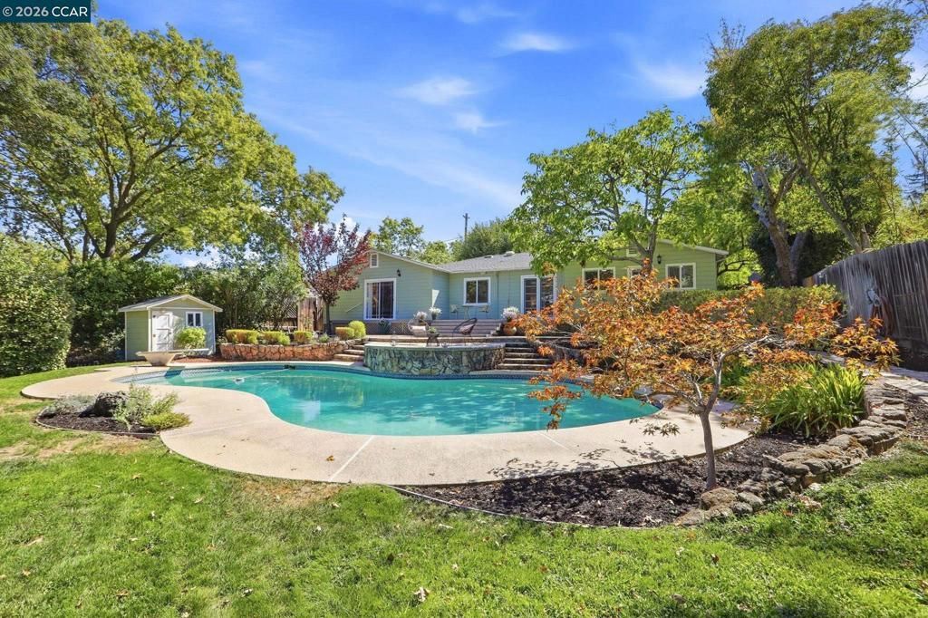 140 Lucinda Ln, Pleasant Hill