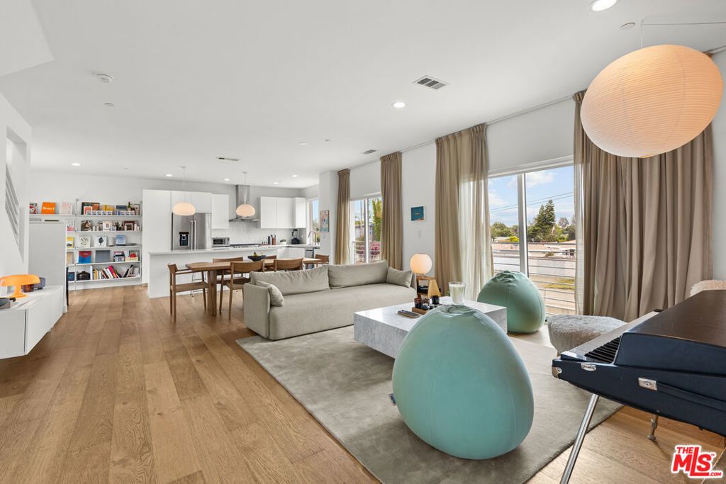 11724 Culver Boulevard # 10, Los Angeles