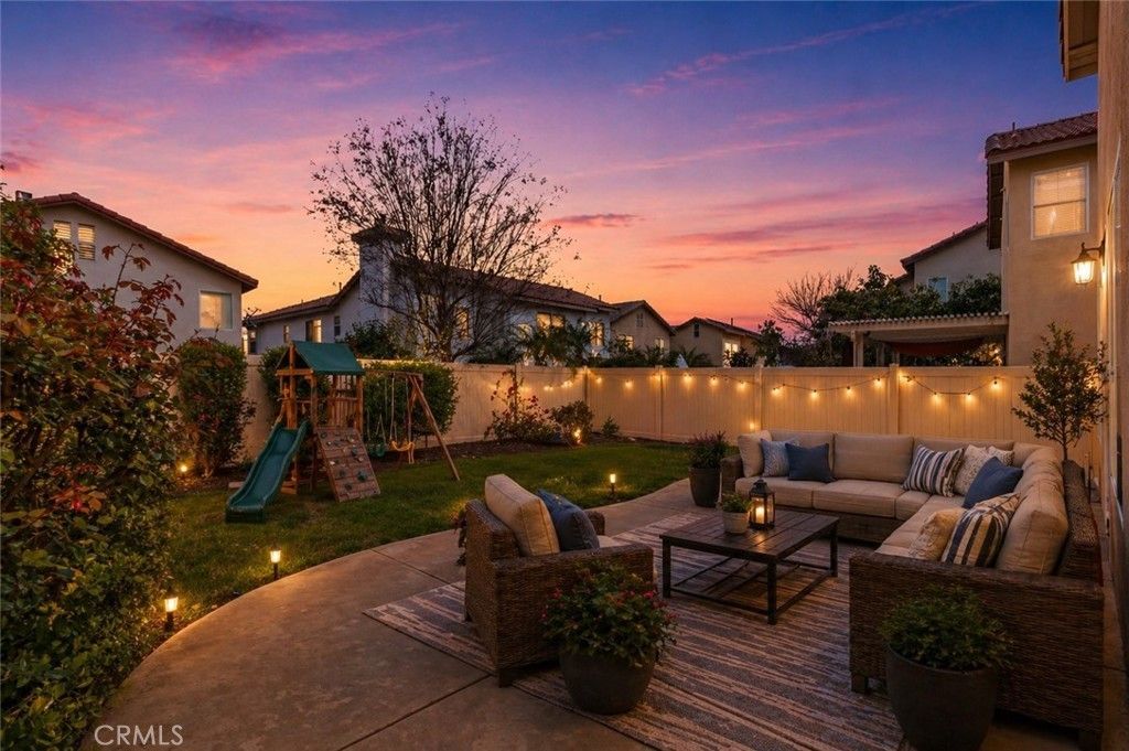 255 Roxanne Lane, Corona