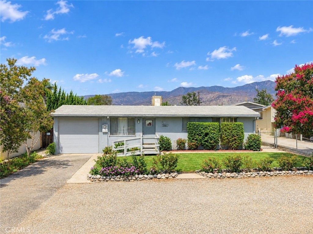2067 Capri Avenue, Mentone