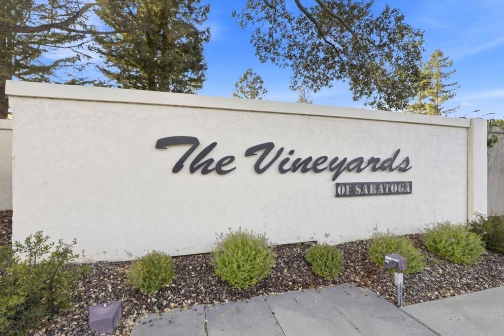 19554 Vineyard Lane, Saratoga