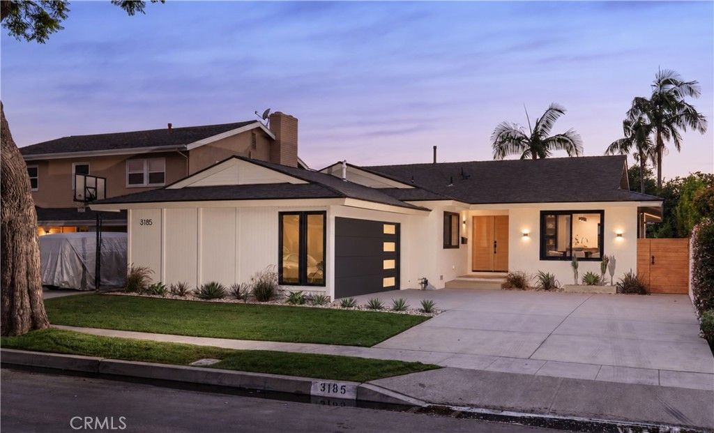 3185 Claremore, Long Beach